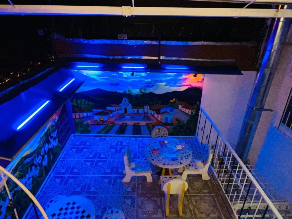Hotel Eterna Primavera メデジン エクステリア 写真
