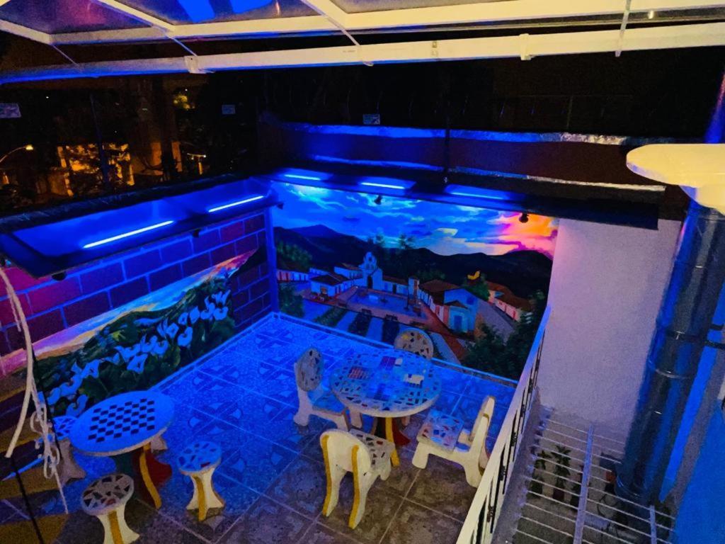 Hotel Eterna Primavera メデジン エクステリア 写真
